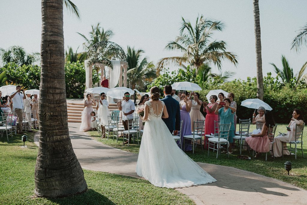 Fotografos en mazatlan, Wedding photographer in mazatlan, engagement photography lovers, mazatlan photographer, wedding photographer in beach.