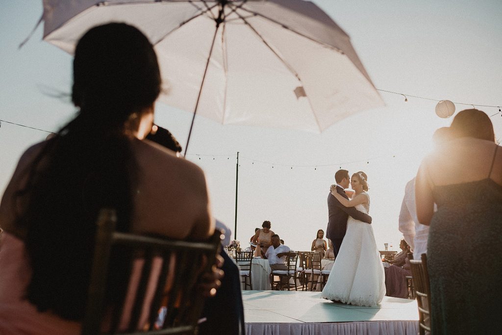 Fotografos en mazatlan, Wedding photographer in mazatlan, engagement photography lovers, mazatlan photographer, wedding photographer in beach.