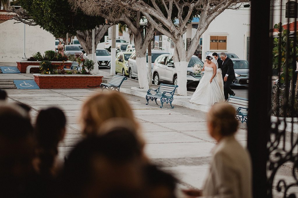 Fotografos en mazatlan, Wedding photographer in mazatlan, engagement photography lovers, mazatlan photographer, wedding photographer in beach, love story